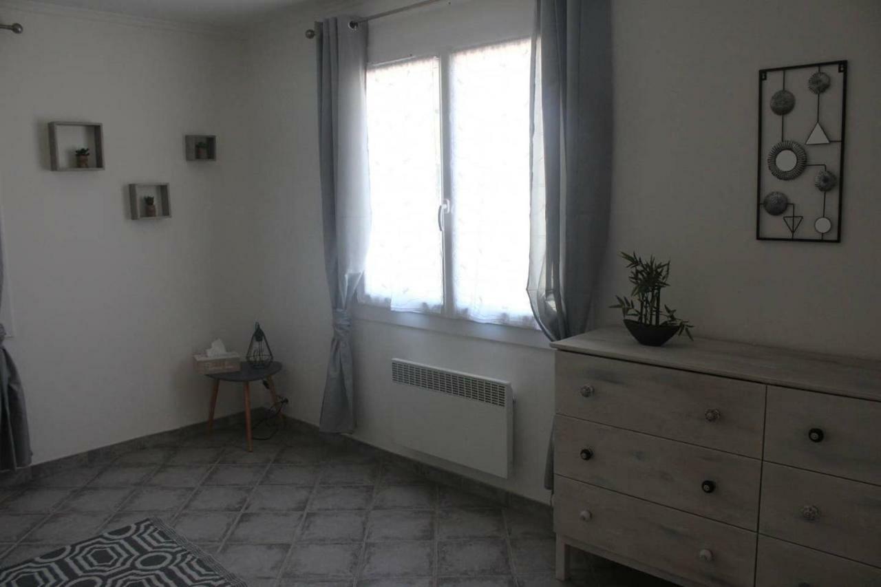מאוסן לס אלפילס La Maison De Manon, 4-5Personnes, 75M2, Centre Village Avec Piscine Privee מראה חיצוני תמונה